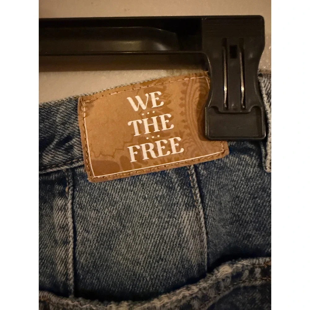 We The Free Free People High Rise Straight Leg Button Fly Blue Jeans Size 28